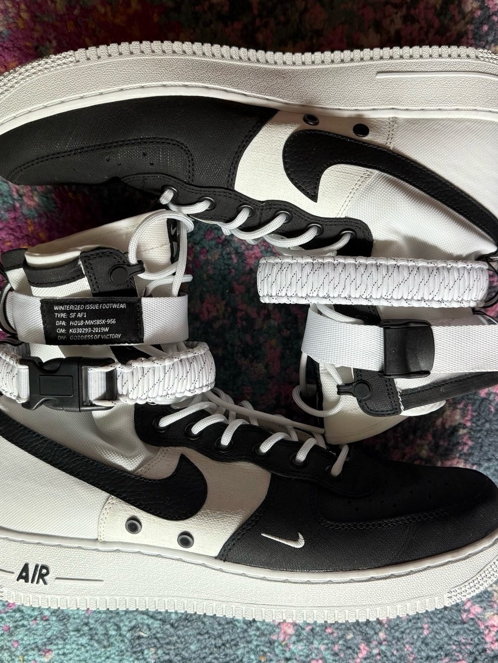 Nike SF Air Force 1 "Panda"